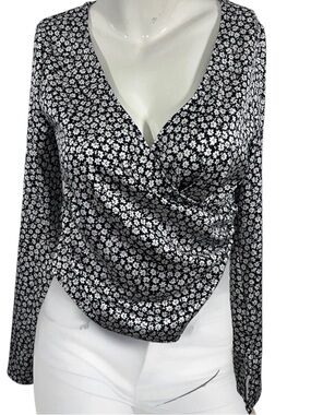 H&M Floral Wrap Long-Sleeve Top - Black & White size Large